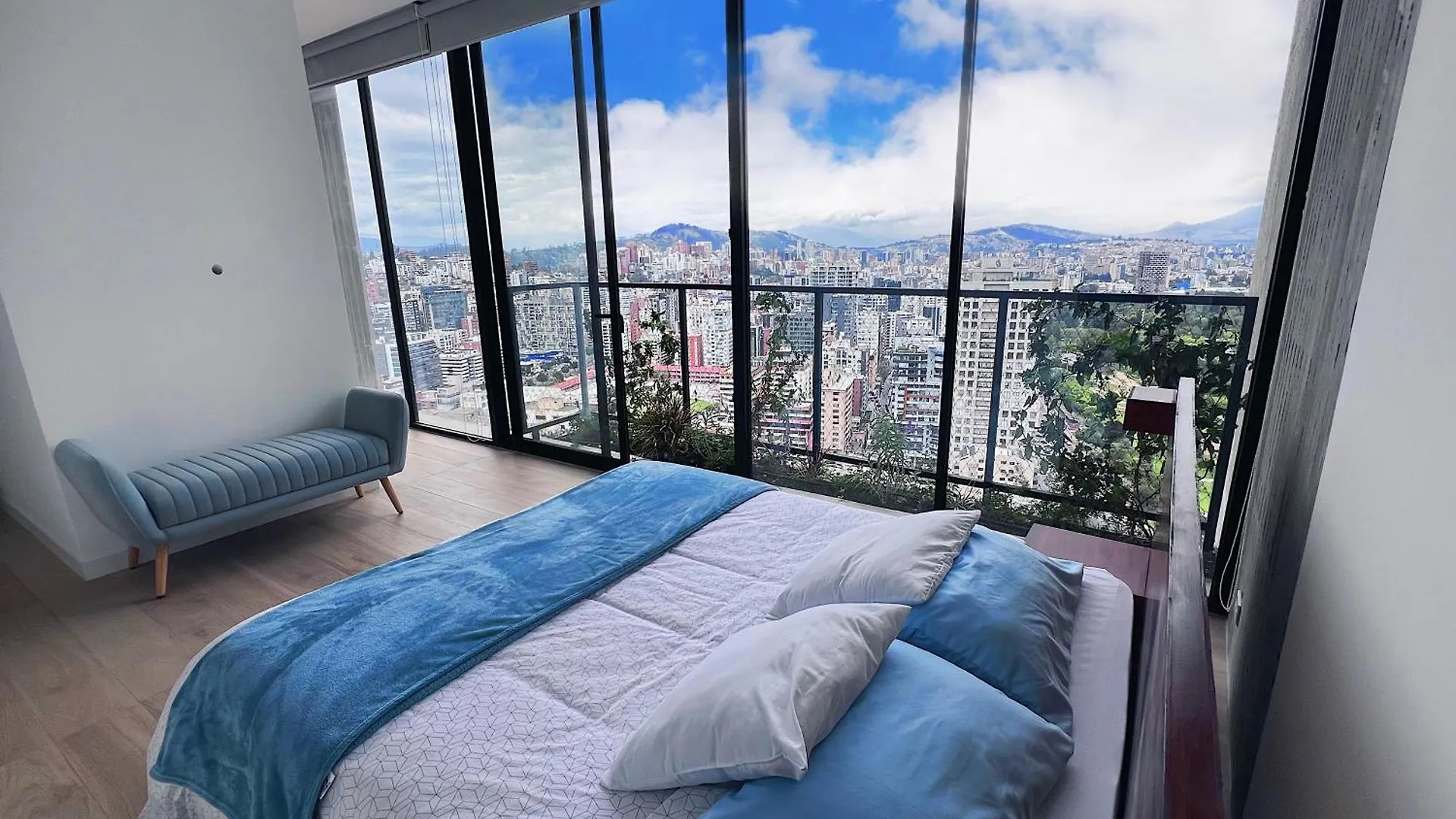 Vive Quito Desde El Edificio Mas Alto Piso 28 Apartment