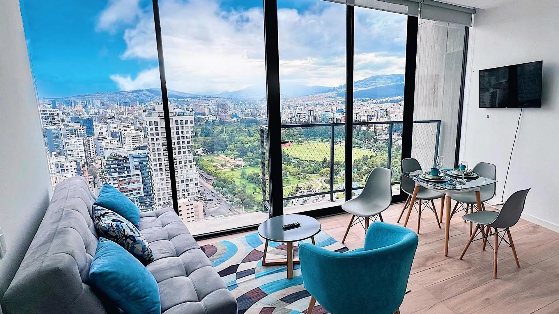Vive Quito Desde El Edificio Mas Alto Piso 28 Apartment